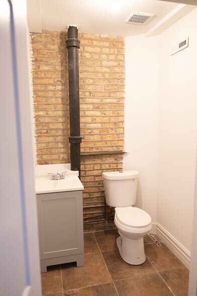 More Photos Of 2643 W Armitage Ave, Chicago Storefront Retail Residential For Lease