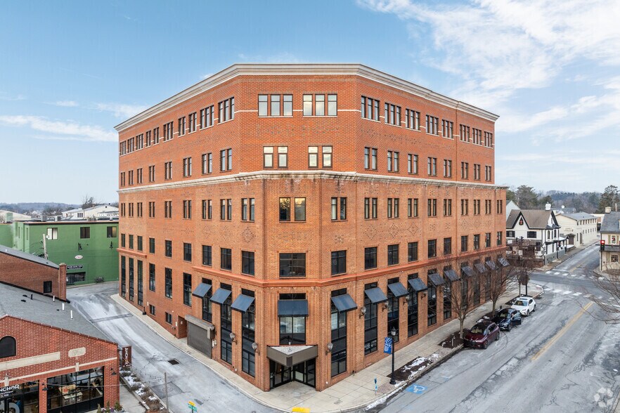 Primary Photo Of 128 E State St, Kennett Square Office For Lease