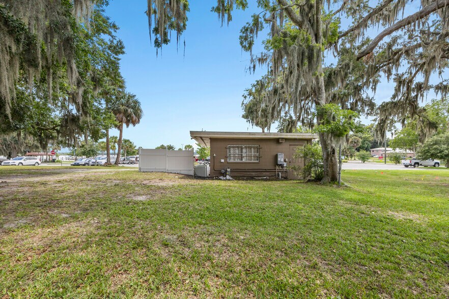 More Photos Of 203 Laurel St, Palatka Office For Sale