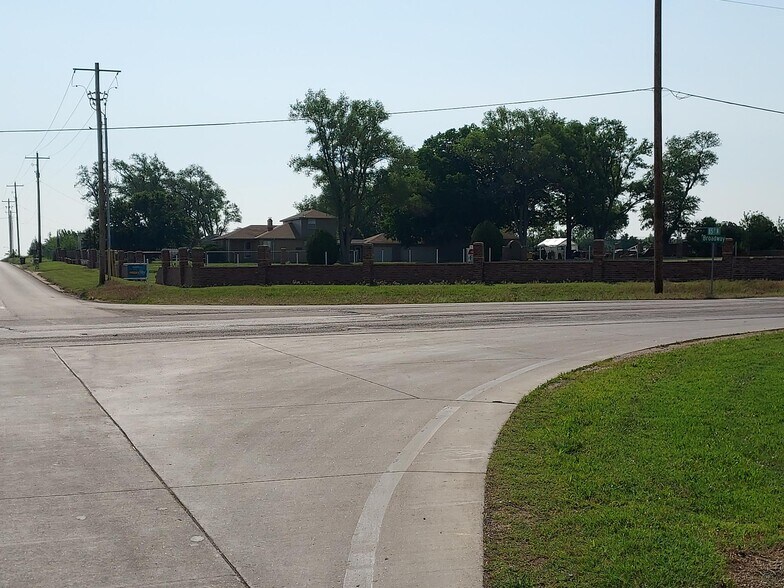 More Photos Of 515 E 85th St N, Park City Land For Sale