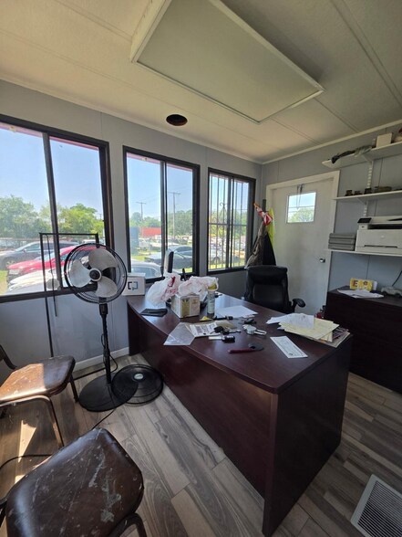 More Photos Of 2400-50 W Ridge Rd, Gary Auto Repair For Sale