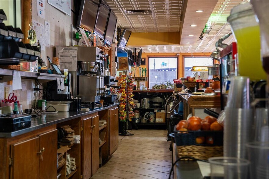 More Photos Of 217-219 Frelinghuysen Ave, Newark General Retail For Sale