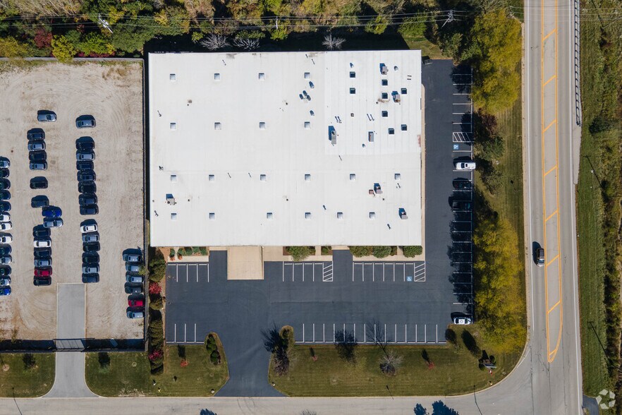 More Photos Of 10410-10426 163rd Pl, Orland Park Manufacturing For Sale