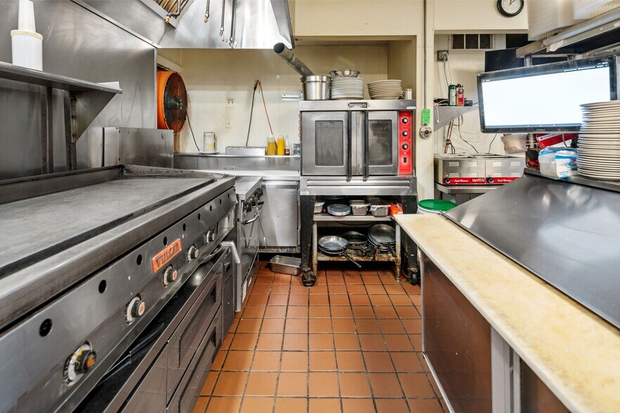 More Photos Of 688 E Bay Ave, Barnegat Restaurant For Sale