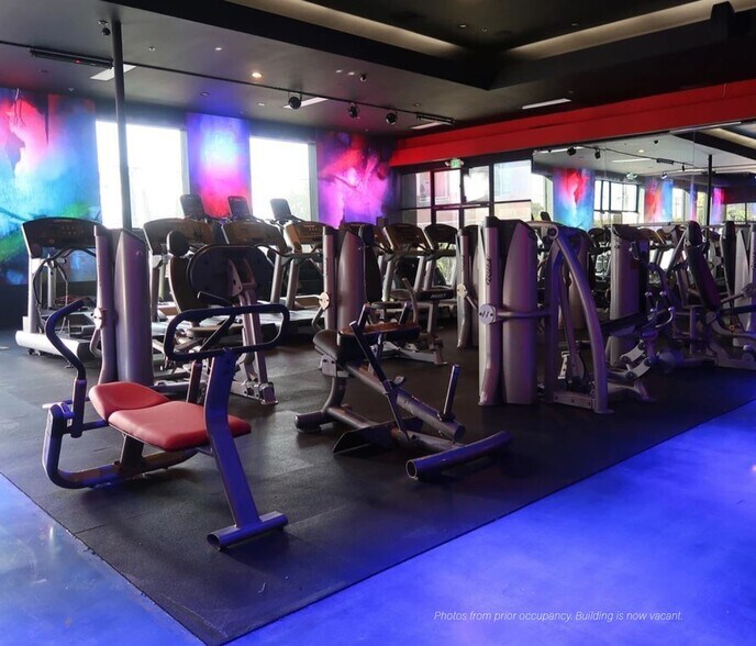 More Photos Of 8759 Sepulveda Blvd, North Hills Health Club For Sale