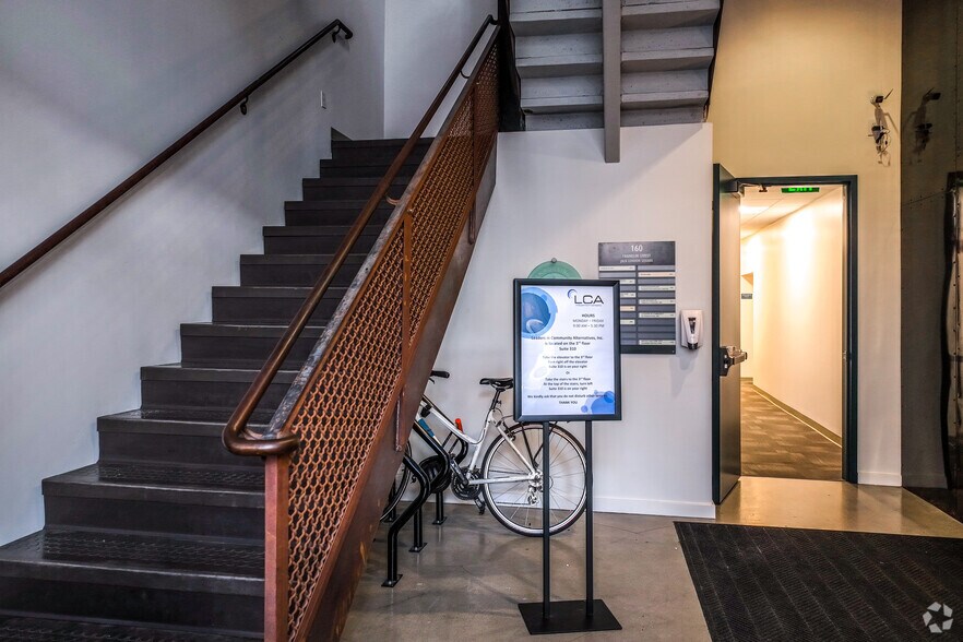 More Photos Of 140-160 Franklin St, Oakland Office For Lease