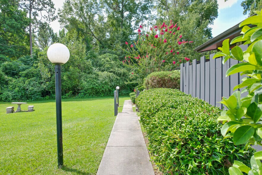 More Photos Of 300 Jones Mill Rd, Statesboro Apartments For Sale