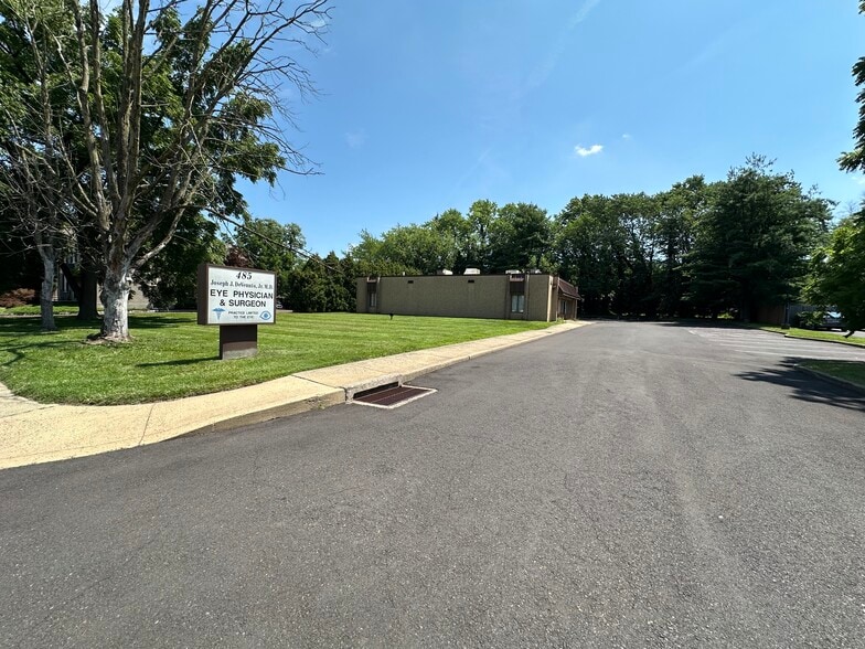 Primary Photo Of 485 N Main St, Doylestown Medical For Lease