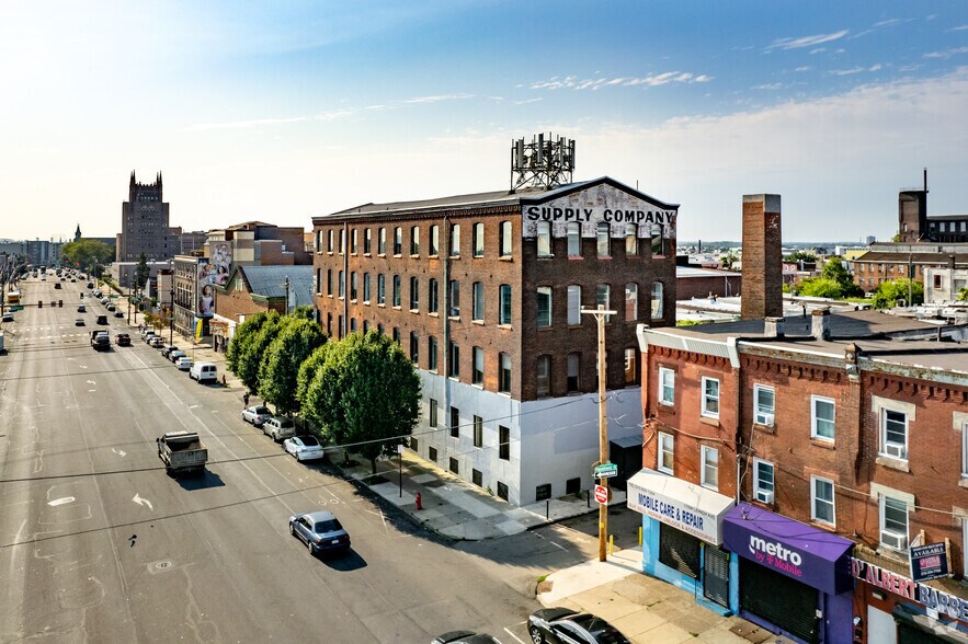More Photos Of 166 W Lehigh Ave, Philadelphia Loft Creative Space For Sale