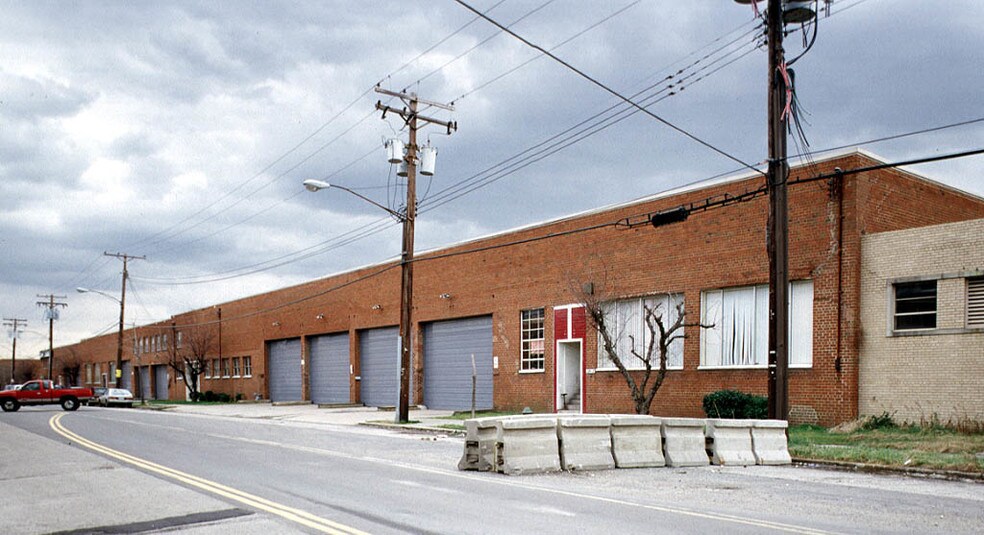 More Photos Of 3515-3521 V St NE, Washington Unknown For Lease