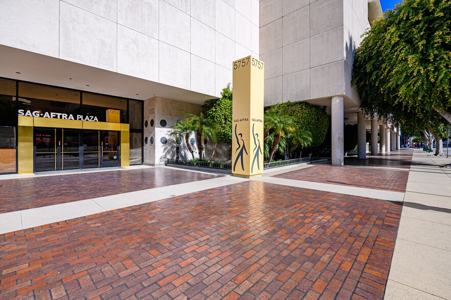 More Photos Of 5757 Wilshire Blvd, Los Angeles Office For Lease