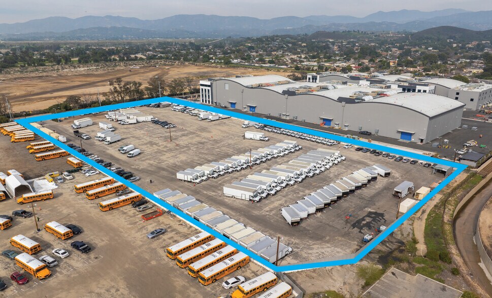 More Photos Of 11120 W Peoria St, Sun Valley Land For Lease