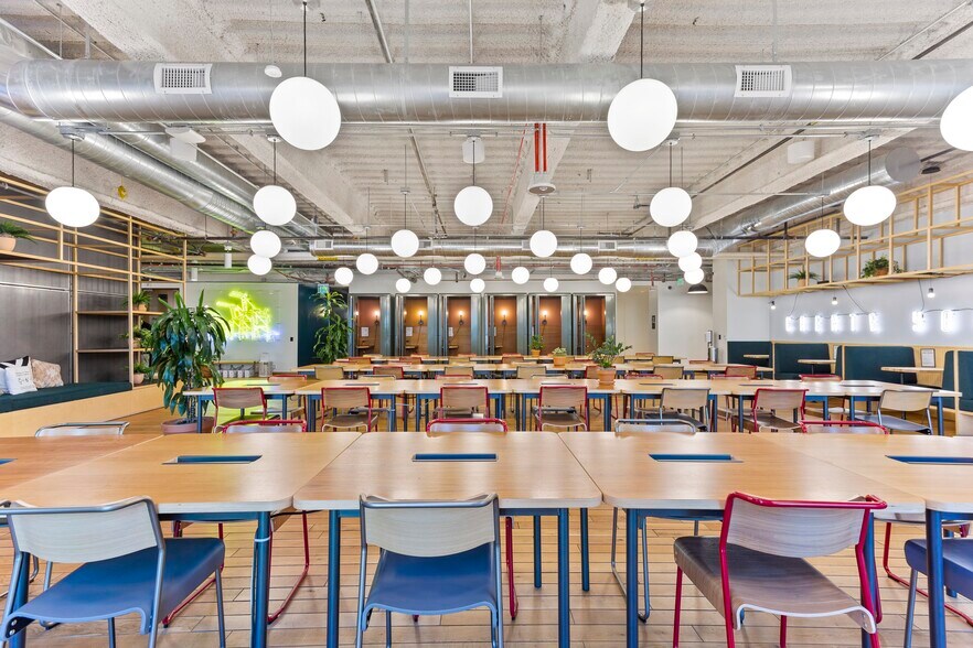 More Photos Of 1111 Broadway, Oakland Coworking Space