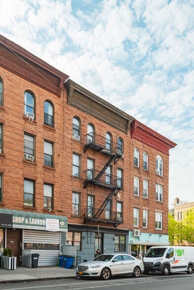 More Photos Of 750 Washington Ave, Brooklyn Apartments For Sale