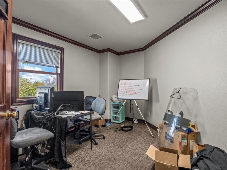 More Photos Of 800 Belford Ave, Grand Junction Office For Sale