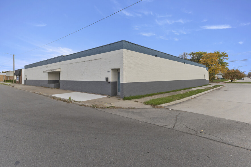 Primary Photo Of 1056-1060 Southfield Rd, Lincoln Park Freestanding For Lease