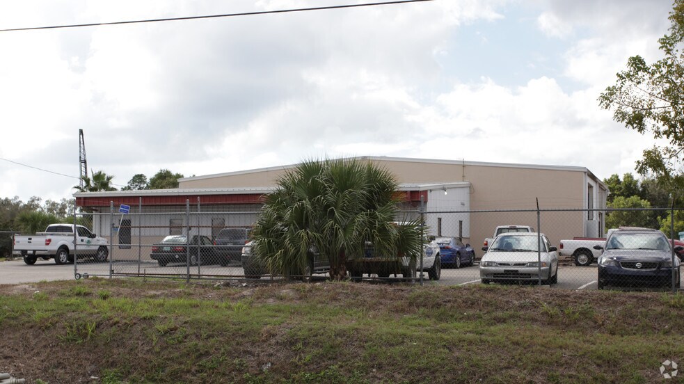 Primary Photo Of 16340 Old US Highway 41, Fort Myers Warehouse For Sale
