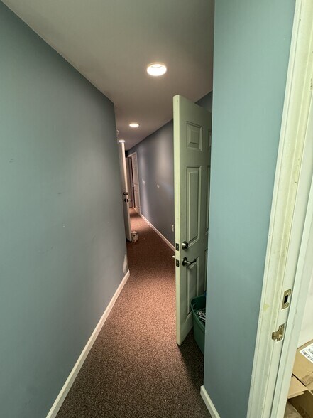 More Photos Of 1122-1128 Eureka Rd, Wyandotte Storefront Retail Office For Sale