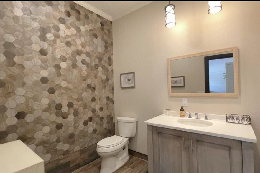 More Photos Of 156 Teaticket Hwy, Falmouth Storefront Retail Residential For Sale