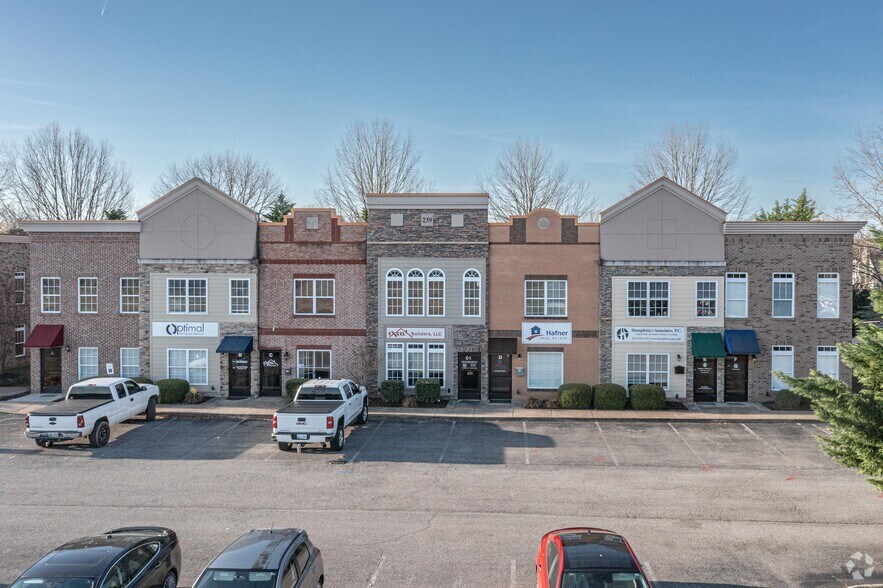 More Photos Of 239 Veterans Pky, Murfreesboro Office For Sale
