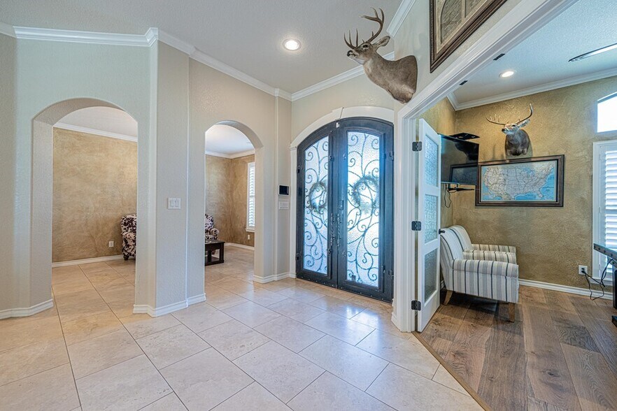 More Photos Of 4012 E County Road 63, Midland Specialty For Sale