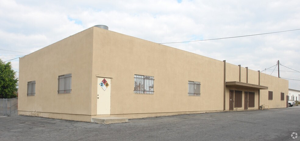 More Photos Of 633-687 E Edna Pl, Covina Warehouse For Lease