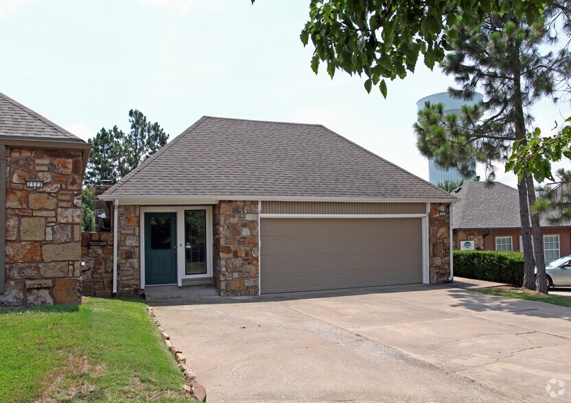 More Photos Of 7181 S Braden Ave, Tulsa Office For Lease