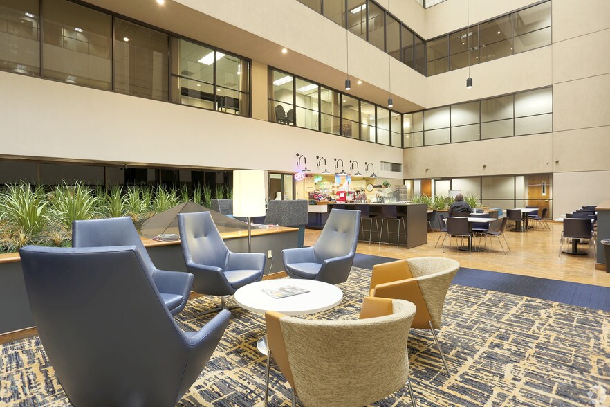 More Photos Of 1515 SW Fifth Ave, Portland Office For Lease