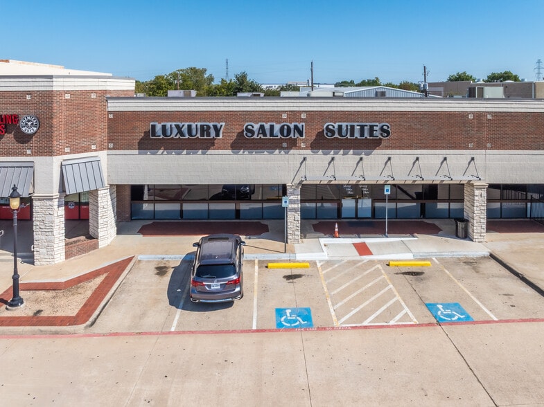 More Photos Of 2810 E Trinity Mills Rd, Carrollton Unknown For Lease