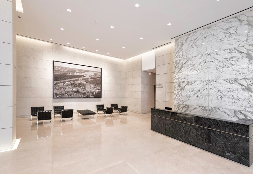 More Photos Of 1812 N Moore St, Arlington Office For Sale