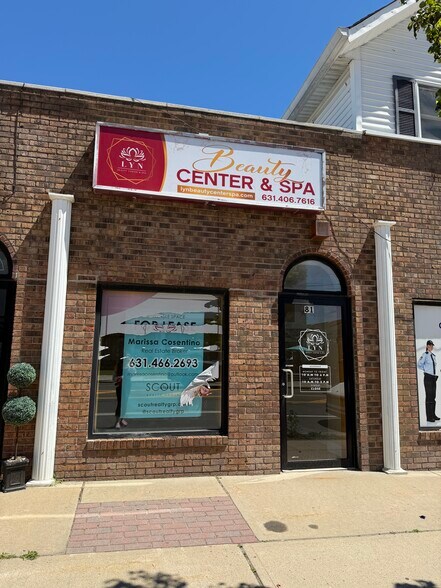 Primary Photo Of 77-89 W Main St, Smithtown Storefront Retail Office For Lease