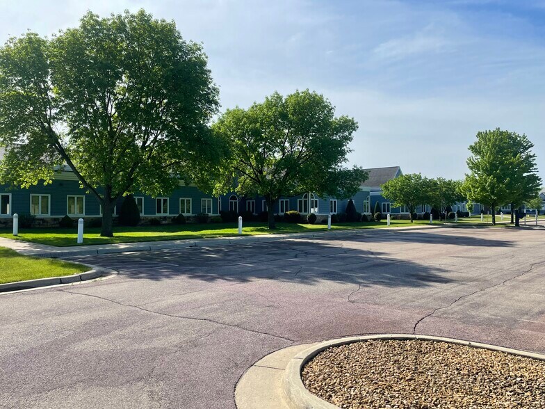 More Photos Of 1 Scholarship Way, Saint Peter Medical For Sale