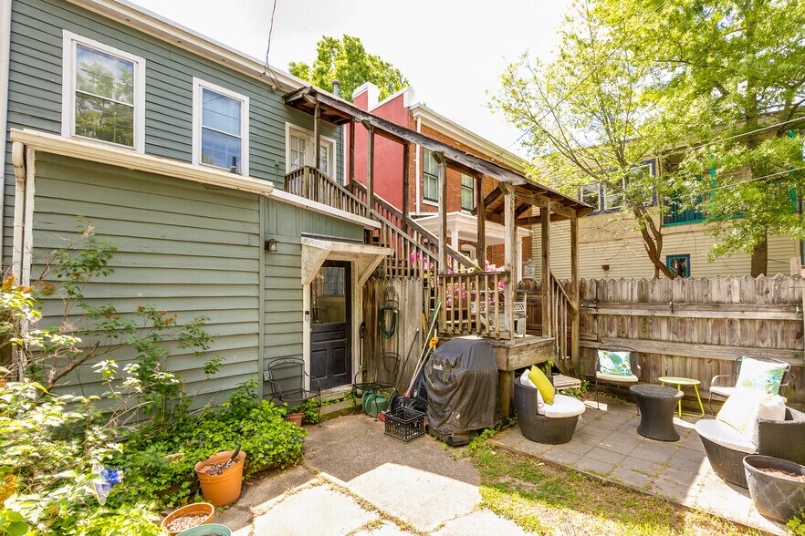 More Photos Of 10 S Auburn Ave, Richmond Office For Sale