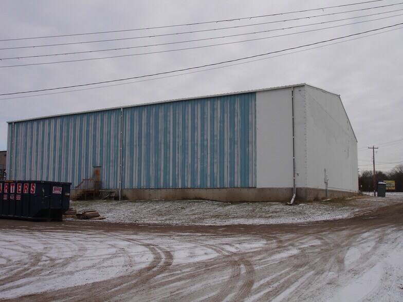 More Photos Of 3211 George St, La Crosse Industrial For Lease