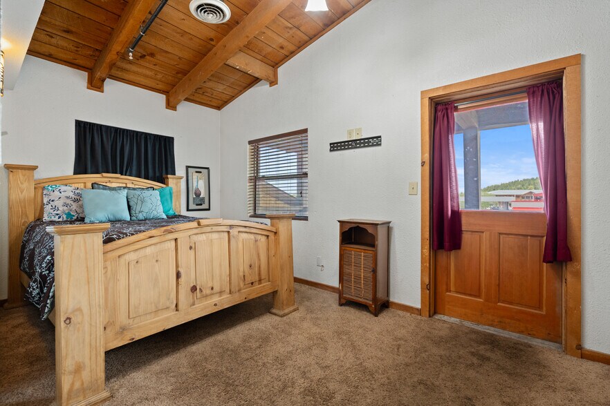 More Photos Of 105 James Canyon Highway, Cloudcroft Restaurant For Sale