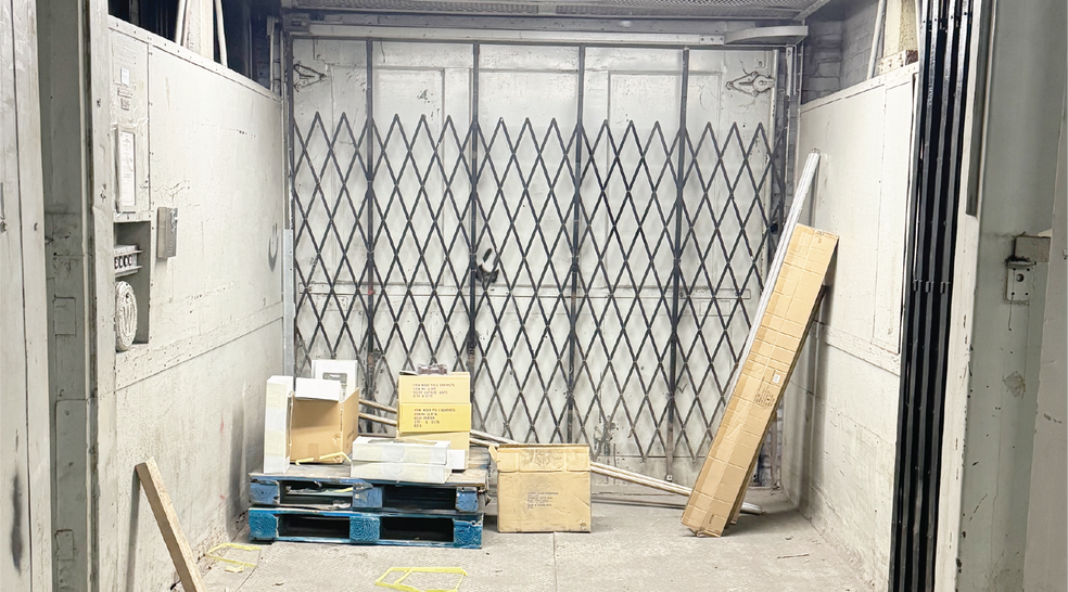 More Photos Of 450 Austin Pl, Bronx Warehouse For Sale