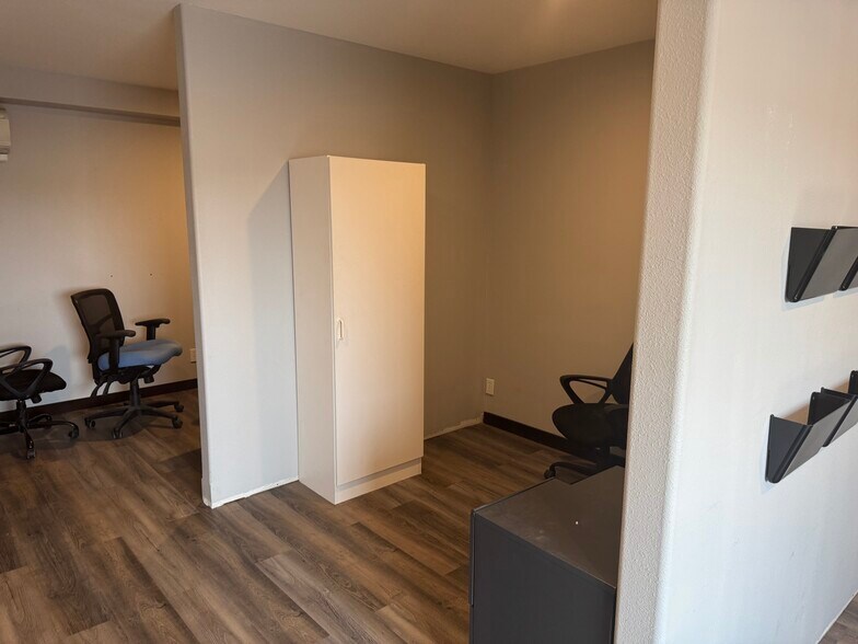 More Photos Of 6446 Road 3 NE, Moses Lake Flex For Lease