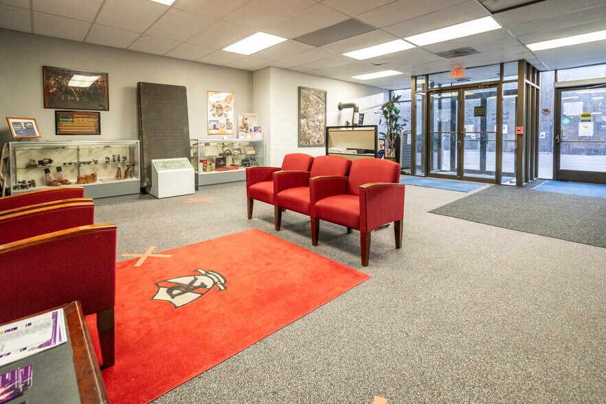 More Photos Of 1000 Church Hill Rd, Pittsburgh Office For Lease