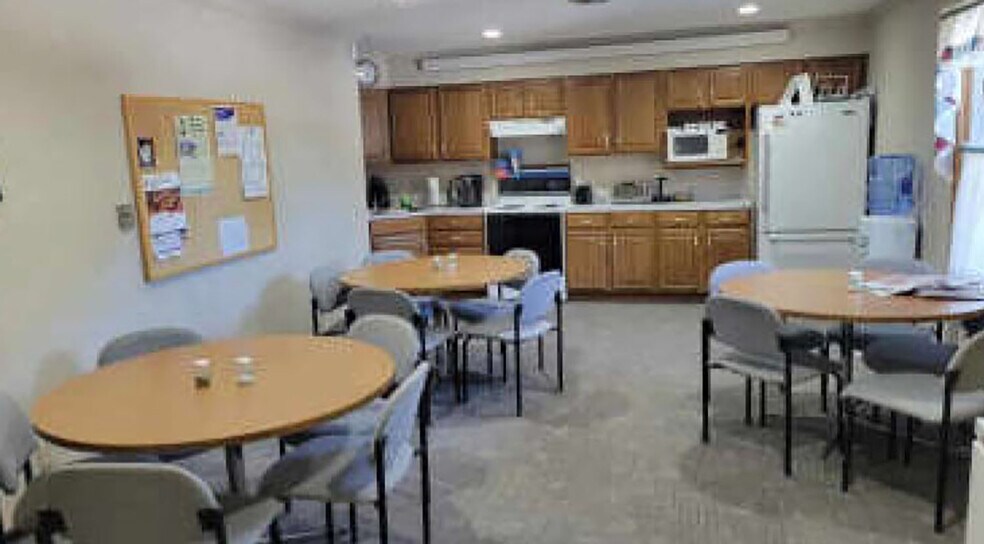 More Photos Of 2099 Highway 3, Clarion Office For Sale