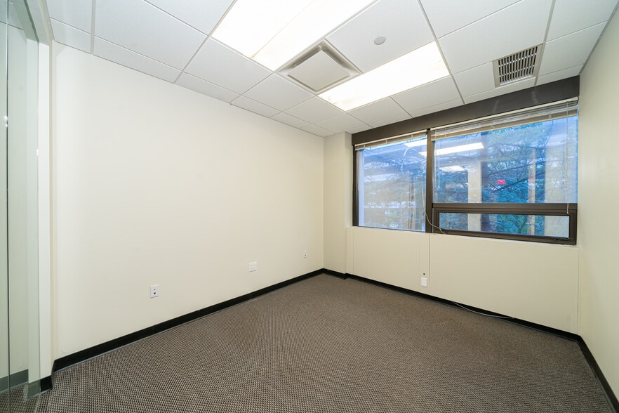 More Photos Of 12 Water St, White Plains Office For Lease