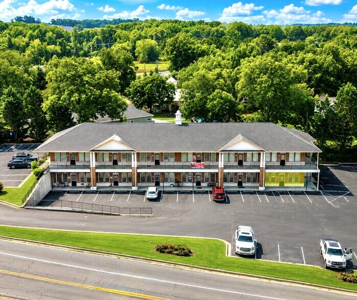 More Photos Of 4209 Oakwood Rd, Oakwood Office For Sale