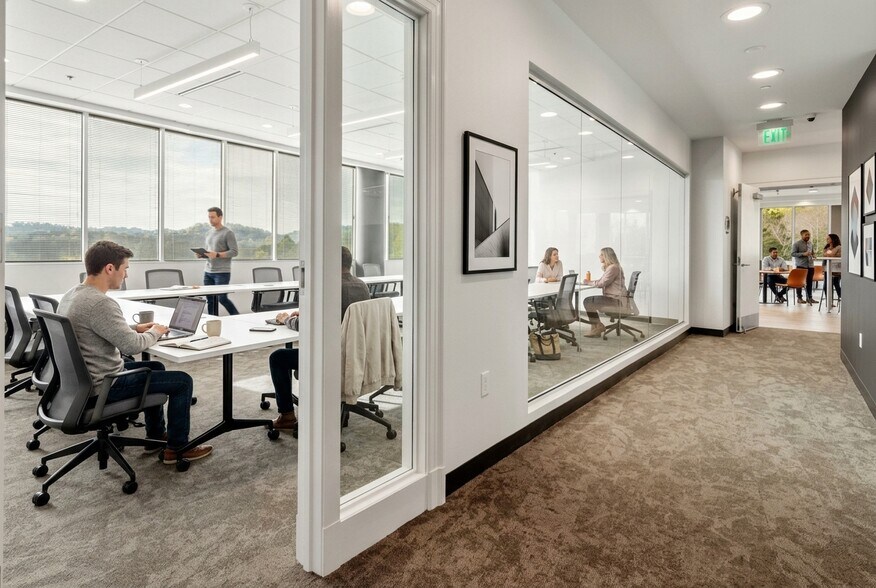 More Photos Of 10 Burton Hills Blvd, Nashville Coworking Space