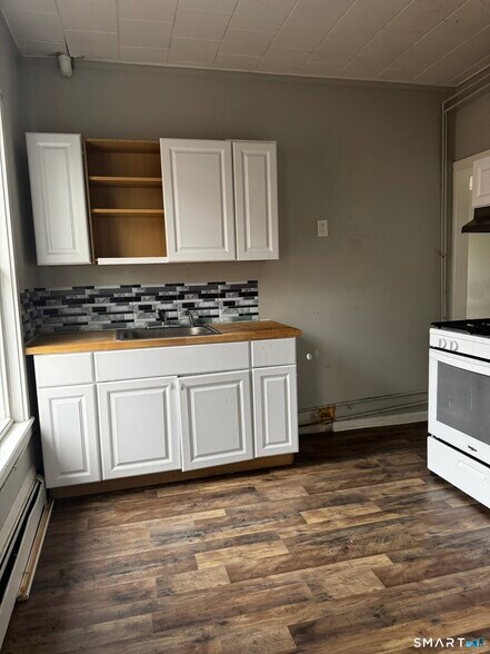 More Photos Of 21 Williams St, Hartford Apartments For Sale