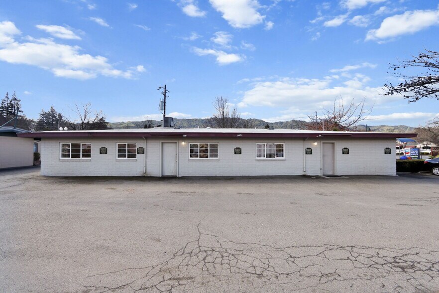 More Photos Of 70 Railroad Ave, Danville Office For Sale