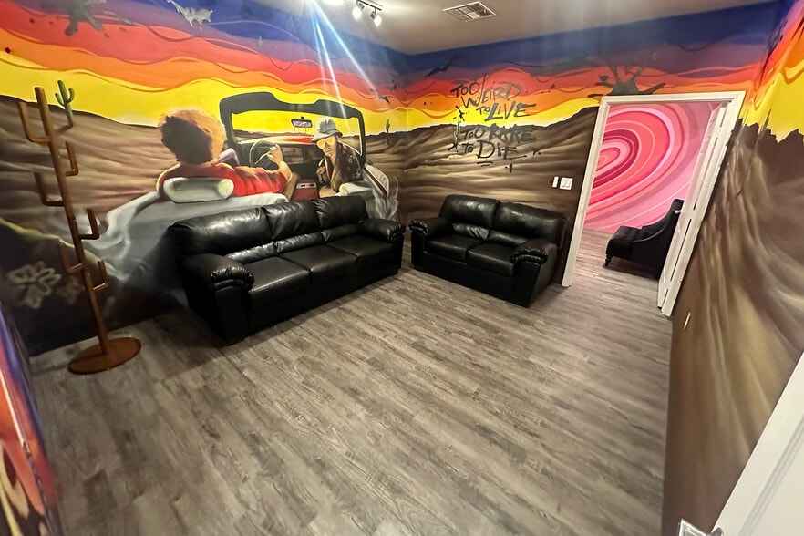 More Photos Of 5071 N Rainbow Blvd, Las Vegas Loft Creative Space For Lease