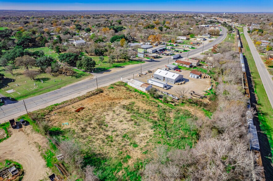 More Photos Of 1561 Pierce Street, Luling Land For Sale