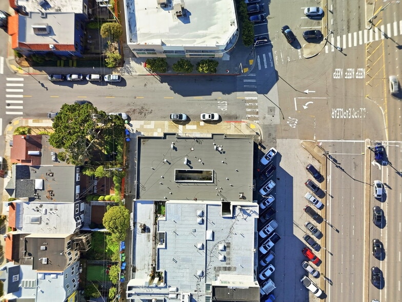 More Photos Of 699 Portola Dr, San Francisco General Retail For Lease