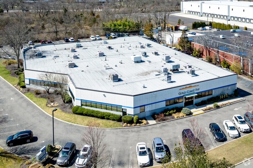 More Photos Of 240-246 Crossways Park Dr W, Woodbury Office For Lease