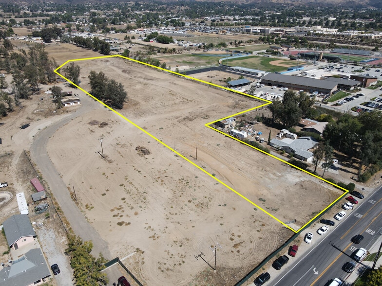 More Photos Of 38718 Brookside Ave, Cherry Valley Specialty For Sale