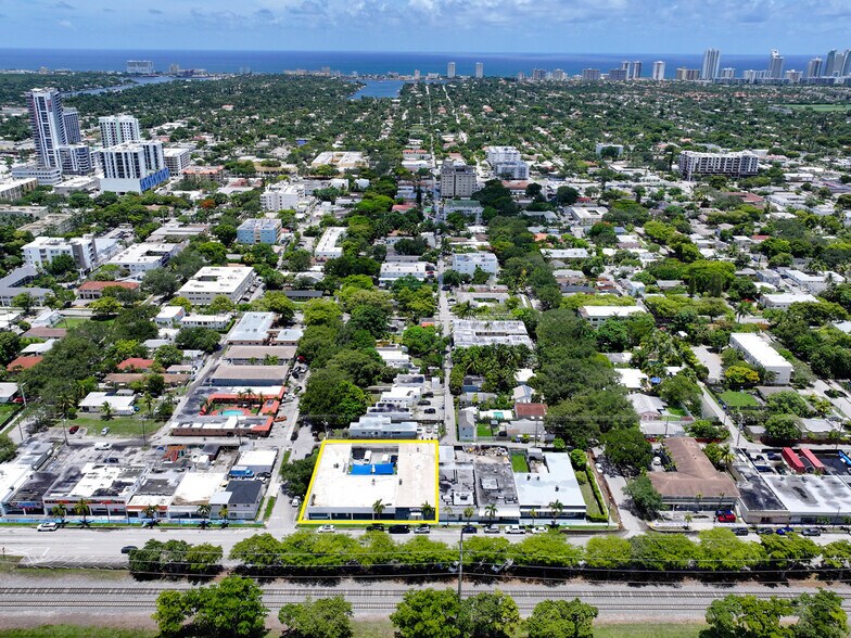 Primary Photo Of 601 S 21st Ave, Hollywood Flex For Sale